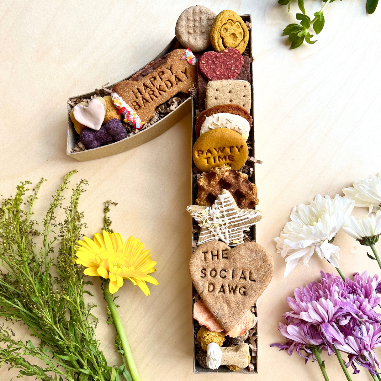 DOG BARKUTERIE BOARDS & TREATS