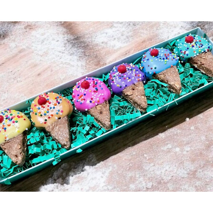 Mini Ice-Cream Dog Treat Box - 7 count
