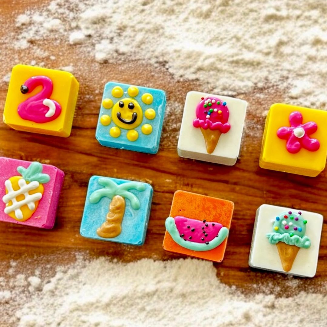 Summer Time Truffles Dog Treat Box - 6 count